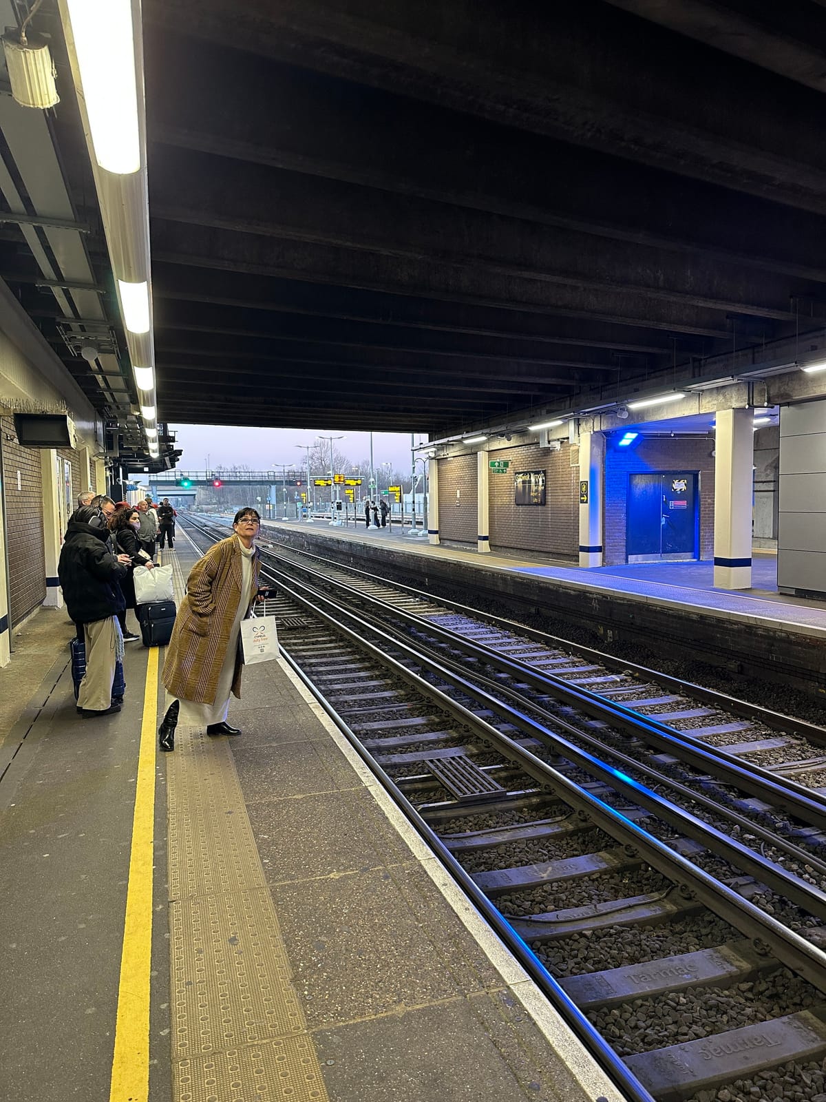 London Gatwick train